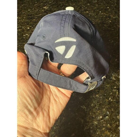 TaylorMade Men's Adjustable Golf Cap Navy & White One Size - Picture 5 of 7